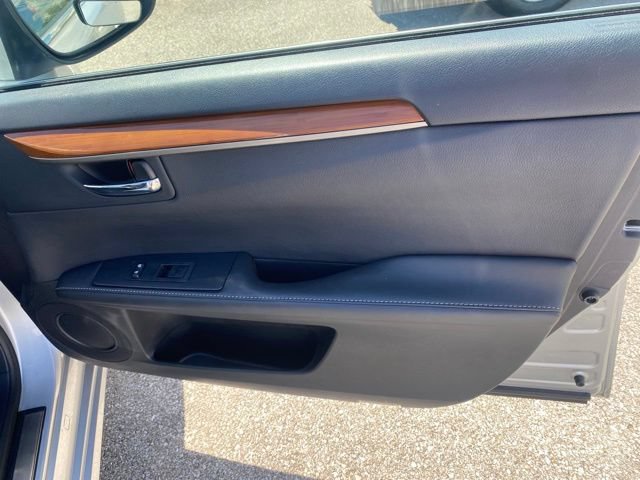Used 2013 Lexus ES 300h w/ Luxury Pkg FWD image 29