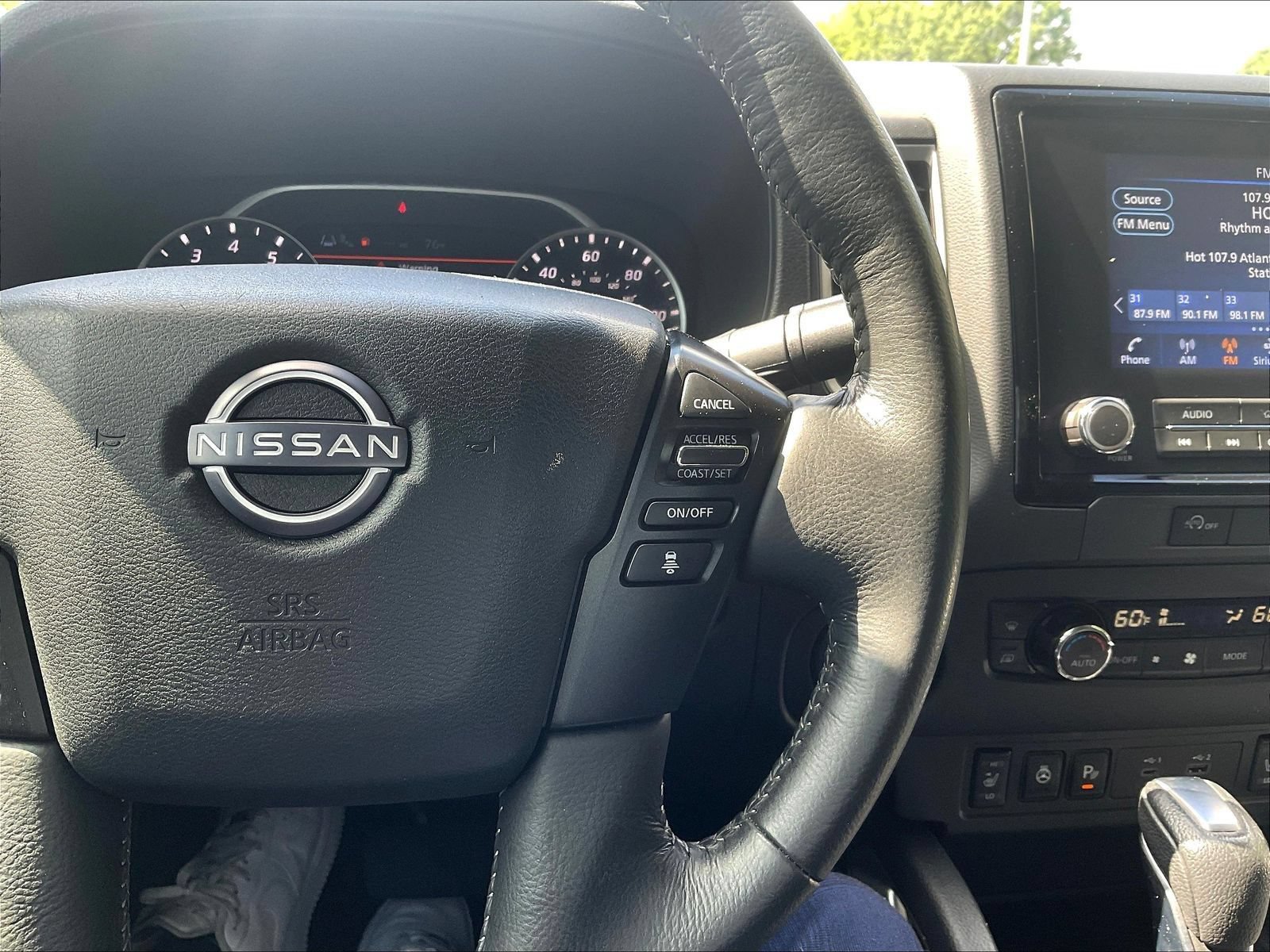 Certified 2024 Nissan Frontier SV w/ SV Convenience Package RWD image 15