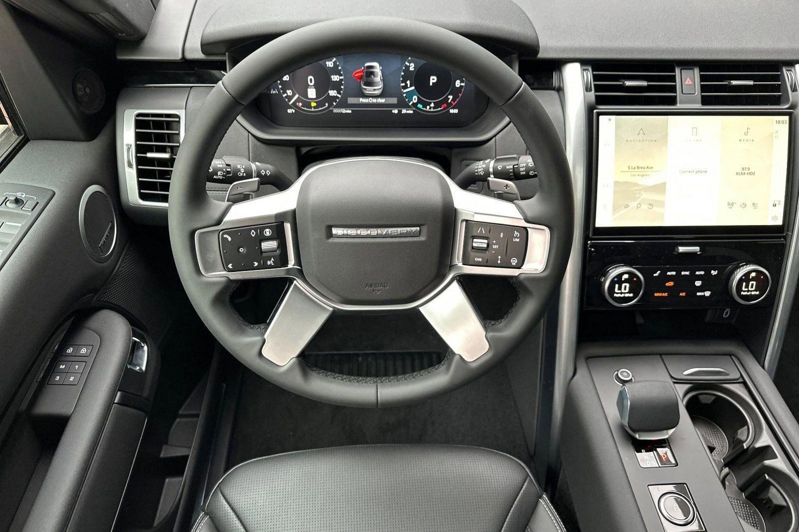 New 2026 Land Rover Discovery S AWD/4WD image 26