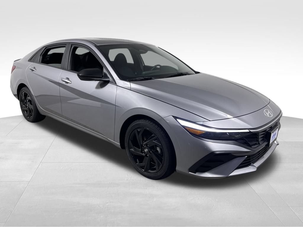 New 2026 Hyundai Elantra Sport FWD image 7