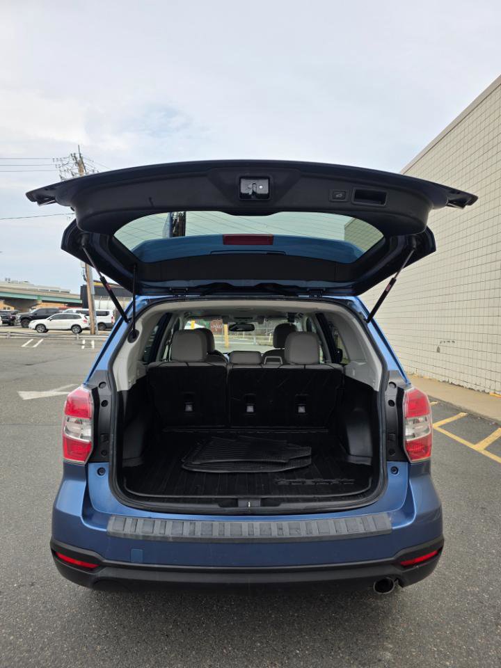 Used 2016 Subaru Forester 2.5i Limited AWD/4WD image 9