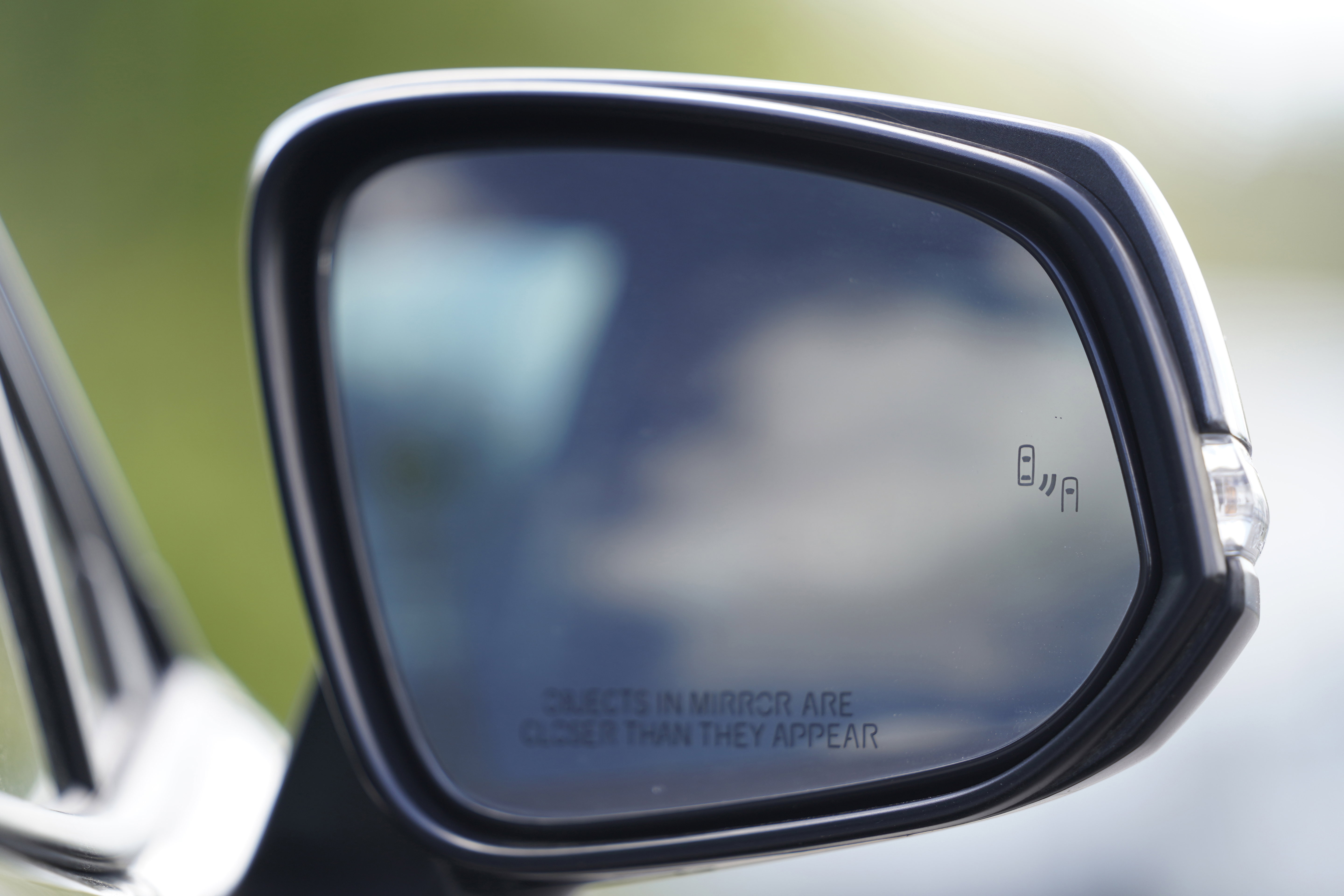 Used 2022 Toyota RAV4 XLE Premium FWD image 37