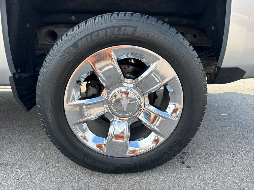 Used 2019 Chevrolet Silverado 1500 LT AWD/4WD image 28