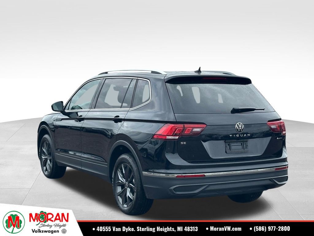 Used 2023 Volkswagen Tiguan SE AWD/4WD image 3
