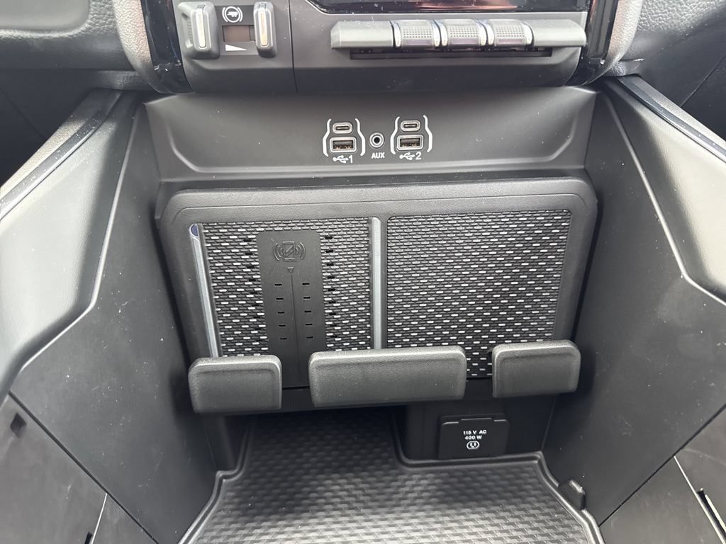 New 2026 RAM 1500 Laramie w/ Night Edition AWD/4WD image 19