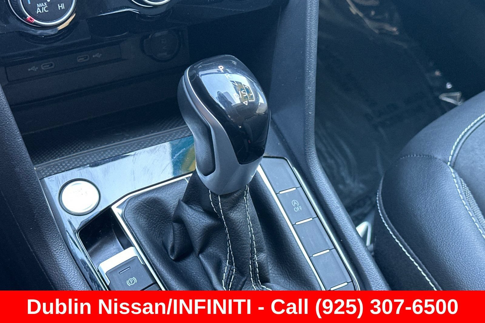 Used 2023 Volkswagen Taos SE w/ Black Wheel Package FWD image 34