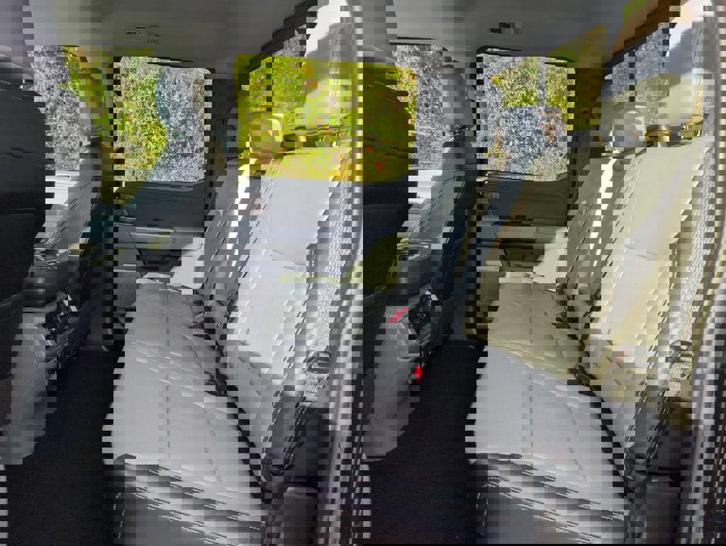 Used 2023 Ford F150 Lariat image 31