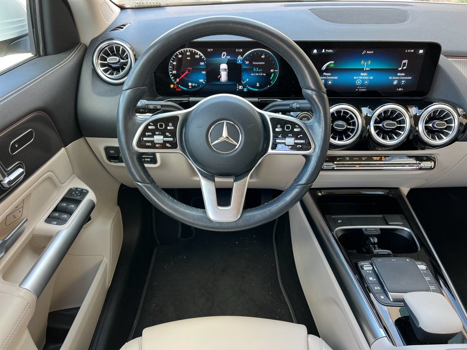 Used 2023 Mercedes-Benz GLA 250 4MATIC image 13