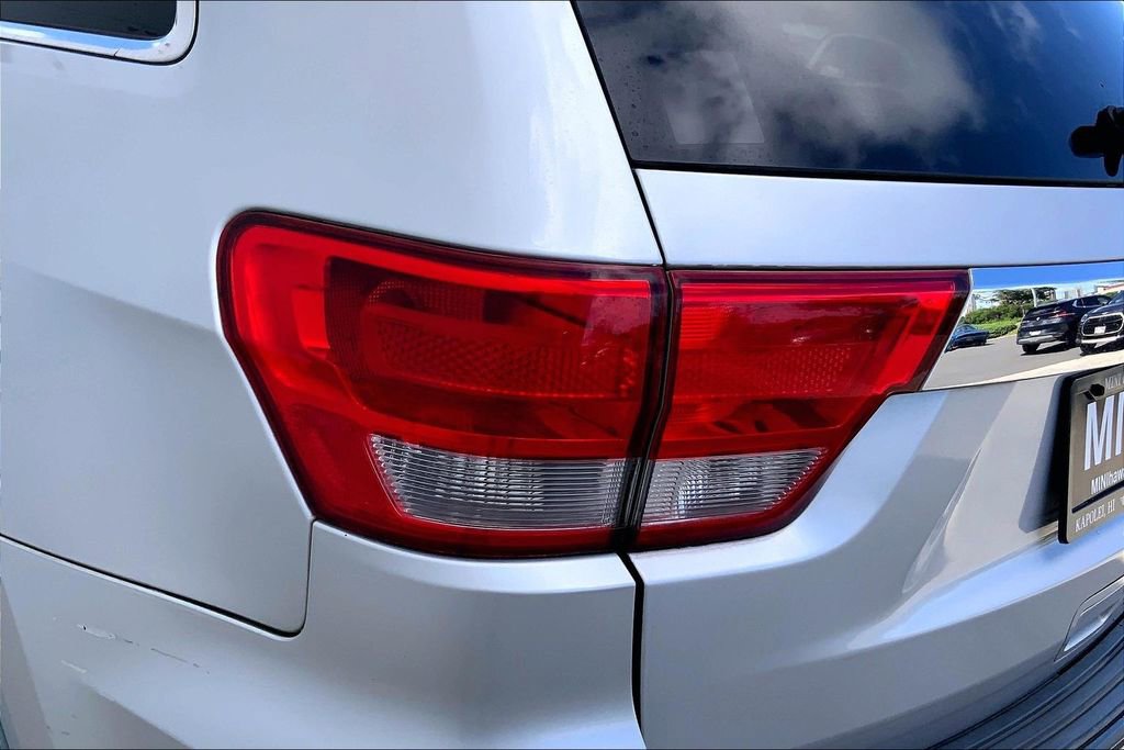 Used 2011 Jeep Grand Cherokee 70th Anniversary RWD image 25