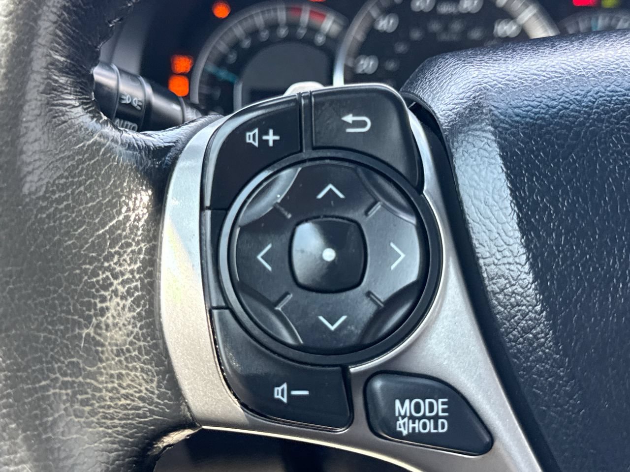Used 2013 Toyota Camry SE FWD image 25