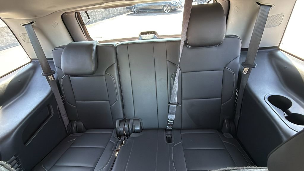 Used 2017 GMC Yukon SLT w/ Open Road Package AWD/4WD image 17