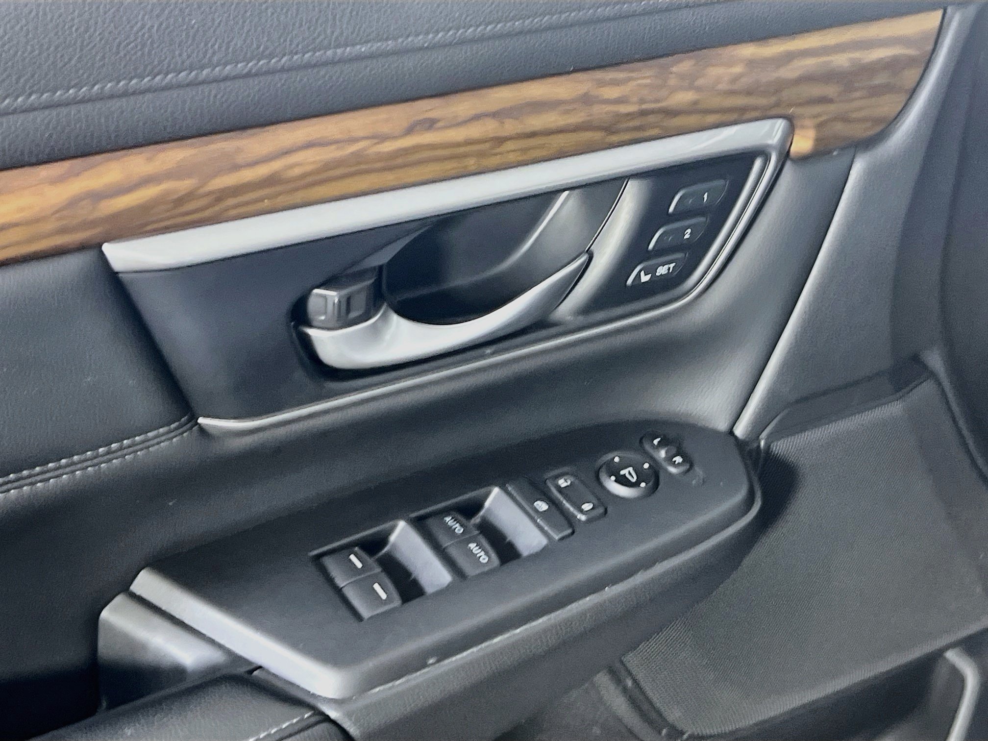 Used 2019 Honda CR-V EX-L image 17