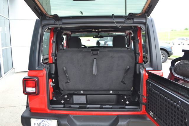 Used 2022 Jeep Wrangler Sport AWD/4WD image 25