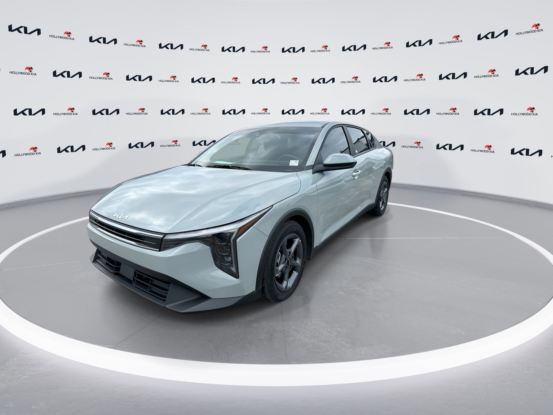 Used 2025 Kia K4 LXS image 4
