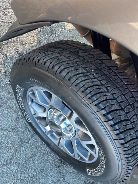 Used 2022 Ford F250 Lariat w/ Lariat Value Package image 7