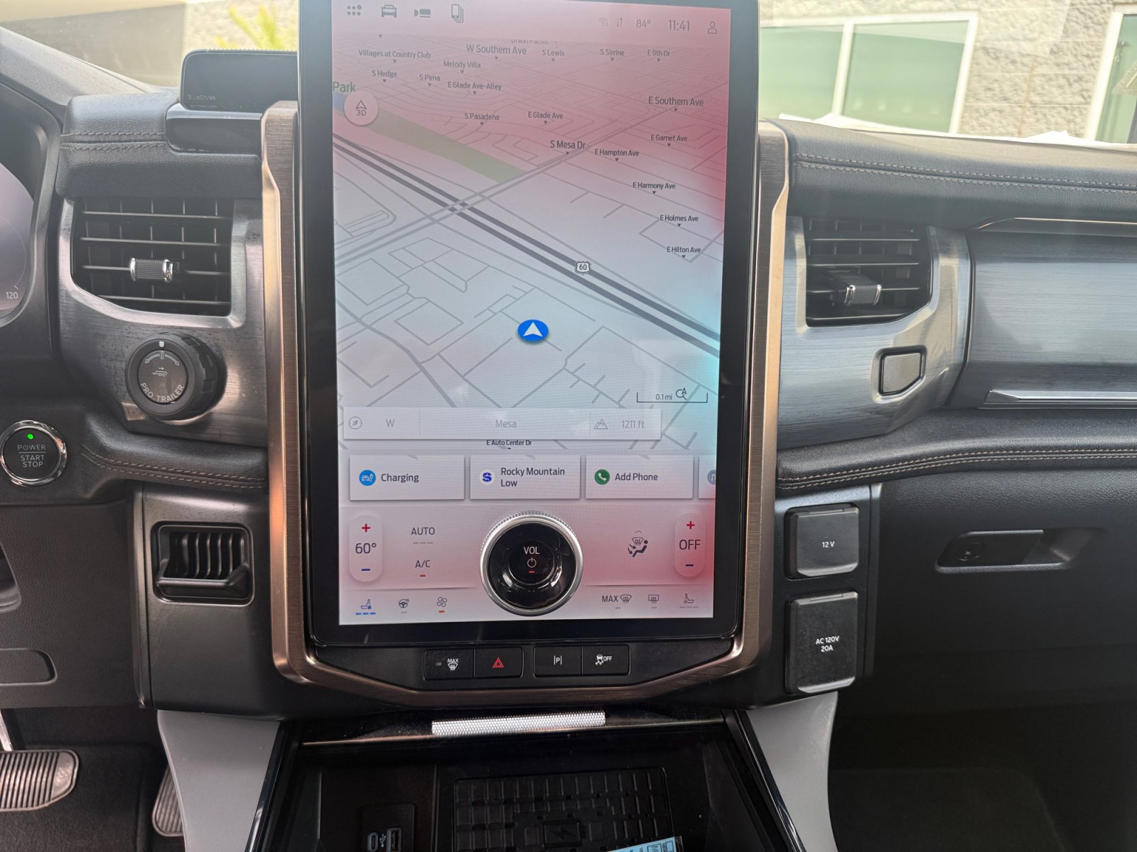 Used 2024 Ford F150 Lightning Lariat image 23