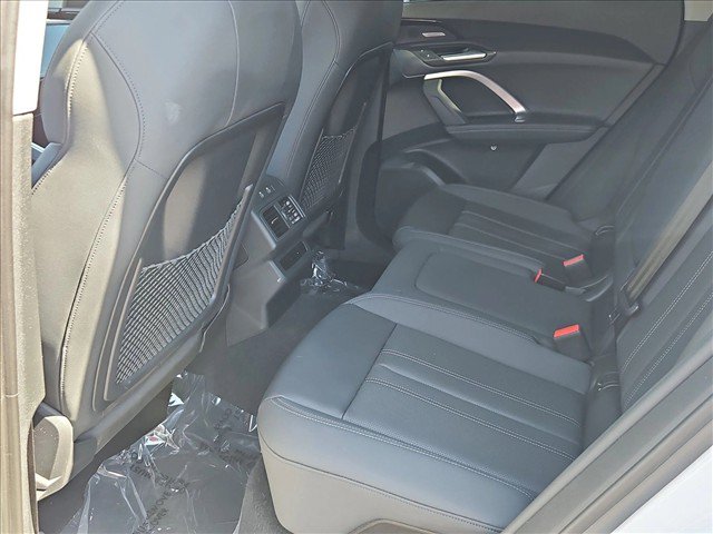 Certified 2025 Audi Q5 Premium AWD/4WD image 25