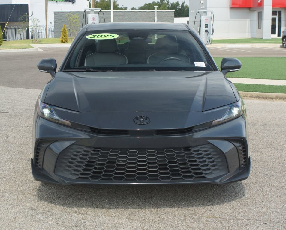 Used 2025 Toyota Camry SE AWD/4WD image 24