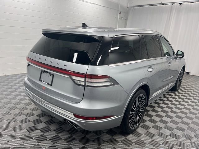 Certified 2023 Lincoln Aviator Black Label w/ Class IV Trailer Tow Package image 5