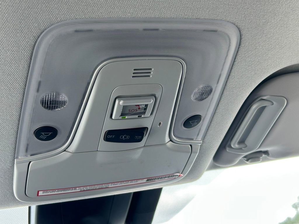 Used 2022 Toyota Prius Prime LE FWD image 18