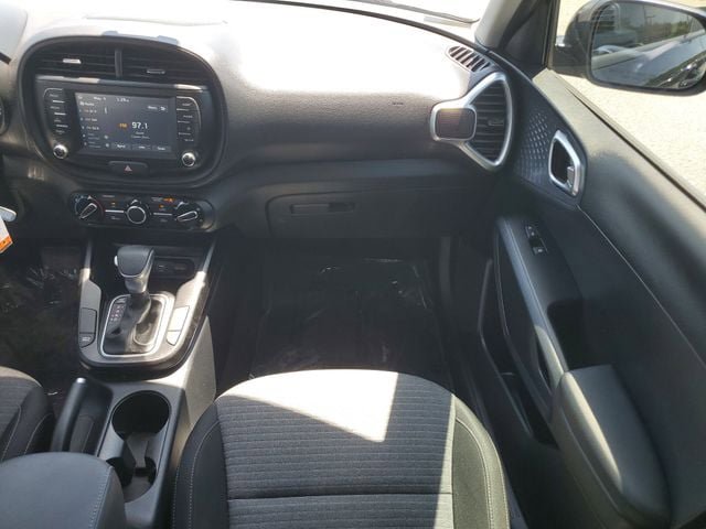 Used 2021 Kia Soul S FWD image 18