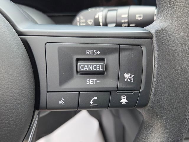 Used 2025 Nissan Kicks SV FWD image 23