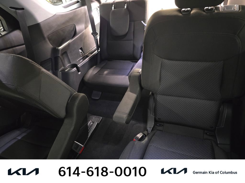 Used 2023 Ford Explorer XLT image 19