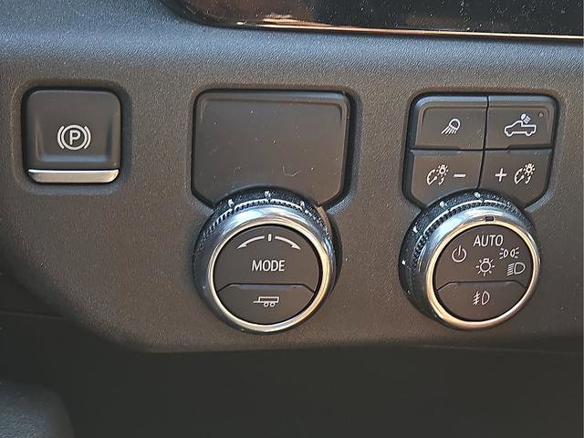 Used 2025 GMC Sierra 1500 SLT RWD image 26