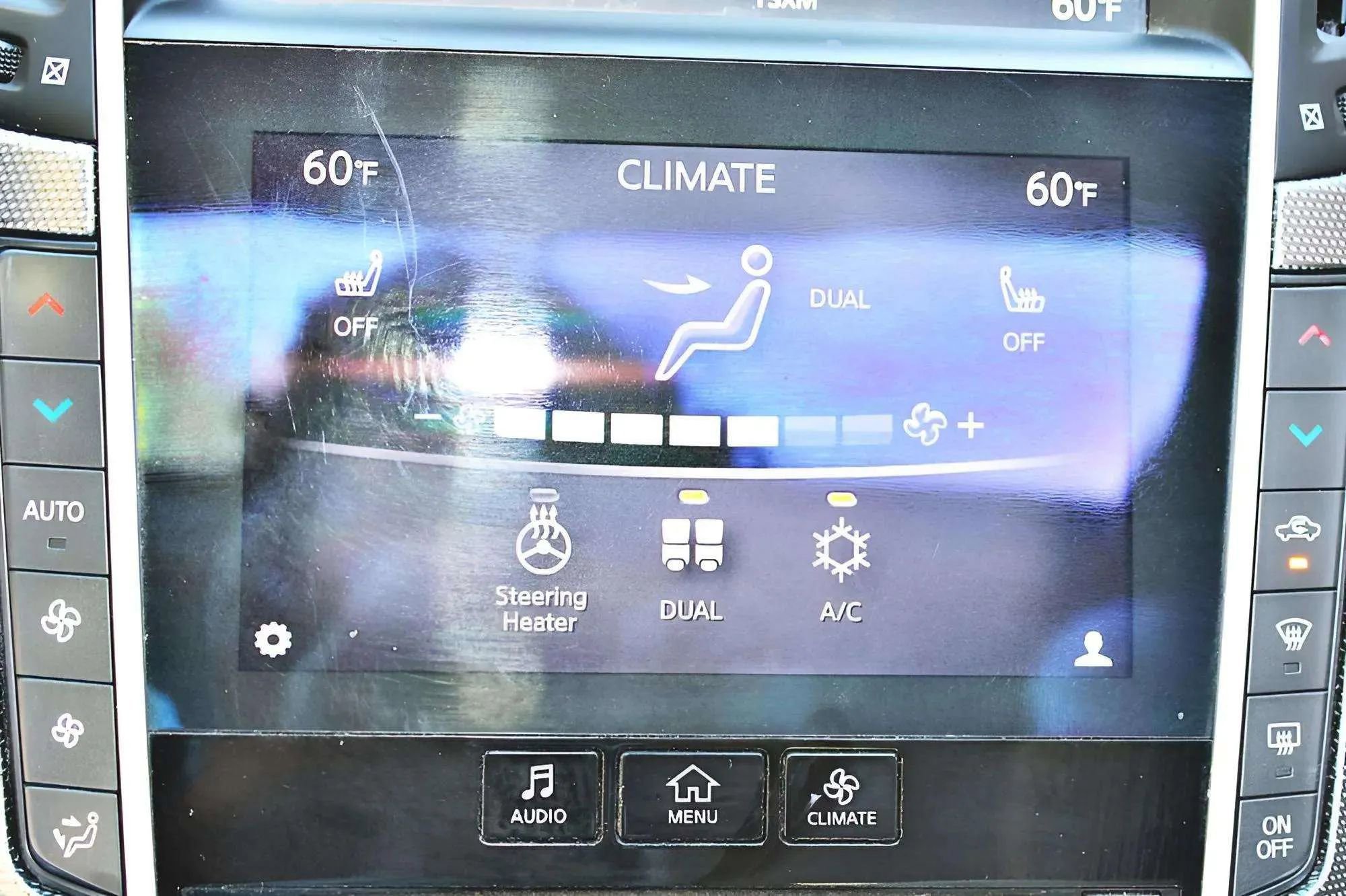 Used 2014 INFINITI Q50 Premium w/ Navigation Package image 16