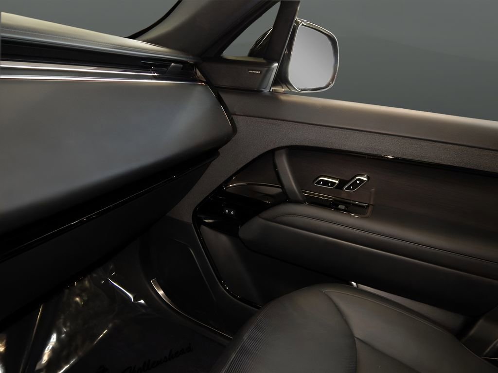 Used 2023 Land Rover Range Rover Sport SE Dynamic image 28