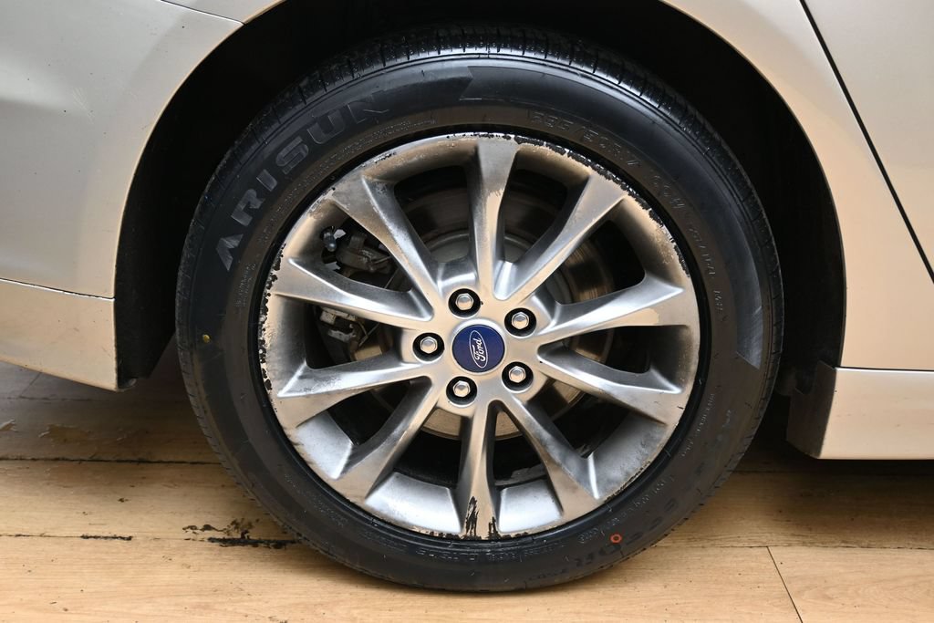 Used 2018 Ford Fusion Energi Titanium FWD image 10