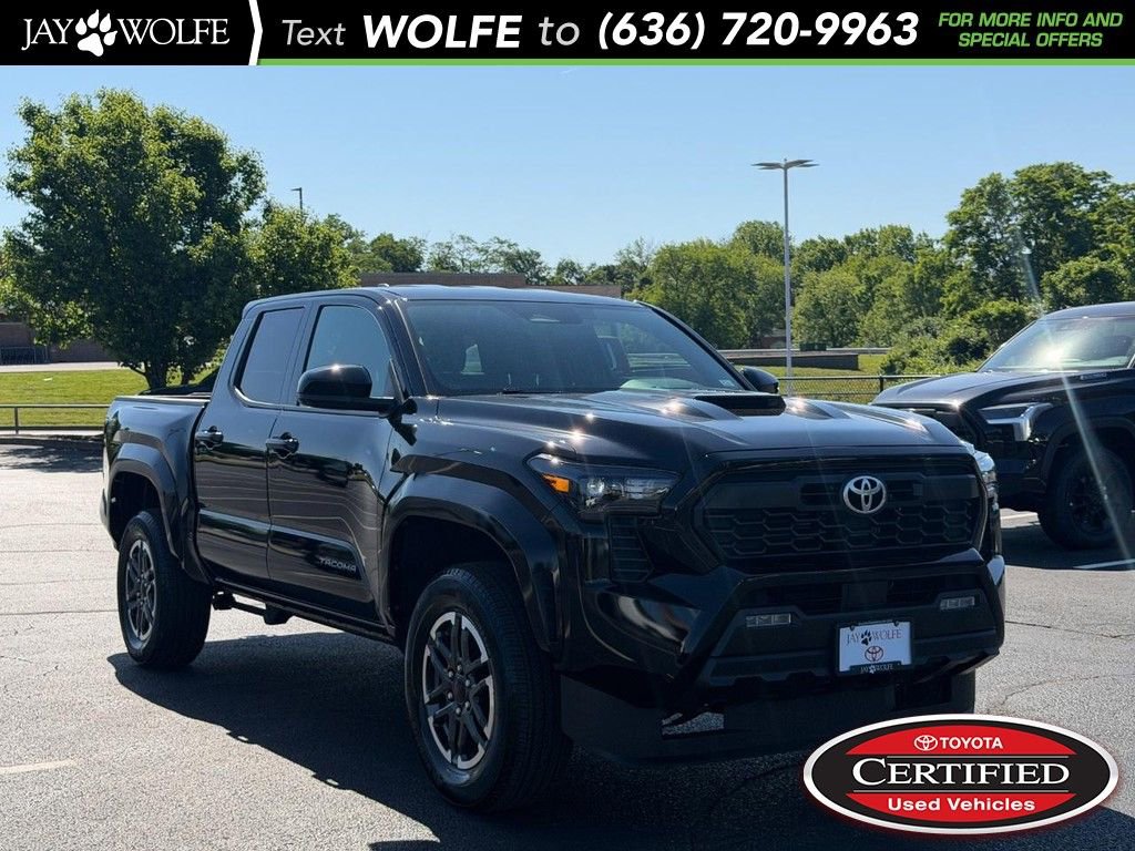 Used 2025 Toyota Tacoma TRD Sport AWD/4WD video 1