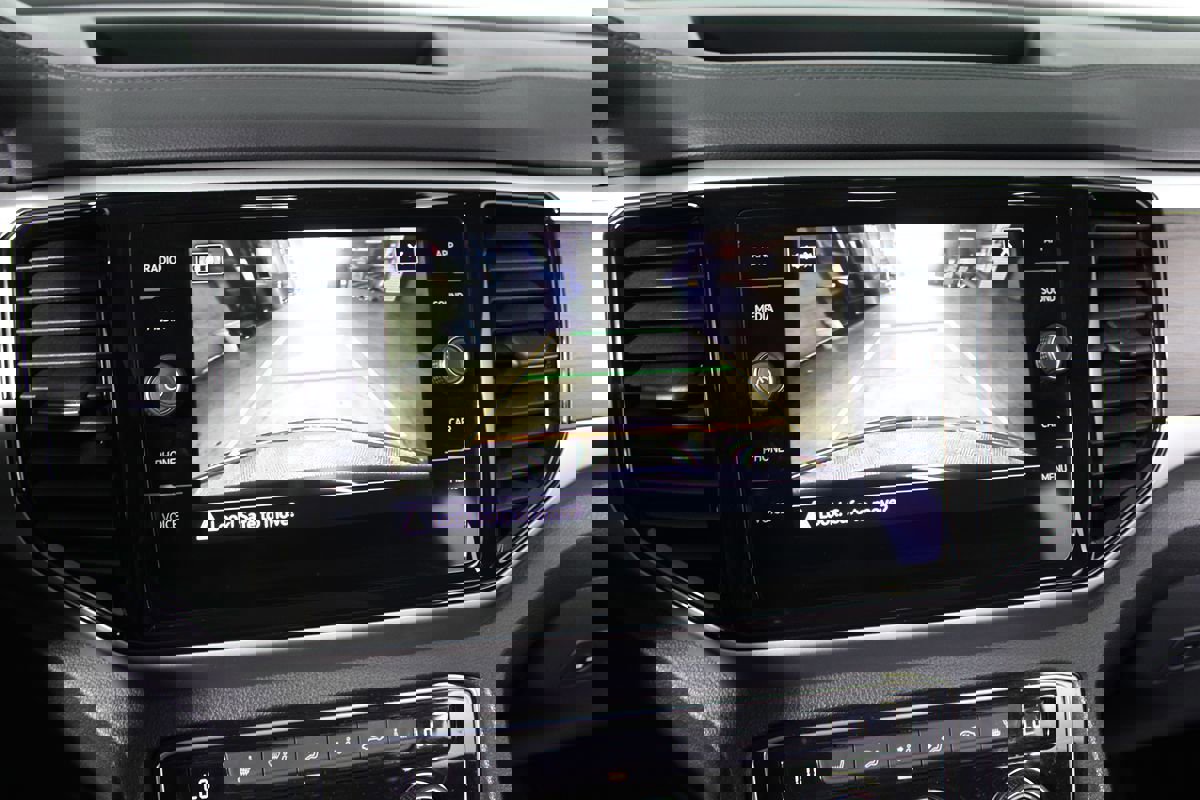 Used 2023 Volkswagen Atlas SE w/ Panoramic Sunroof Package image 22