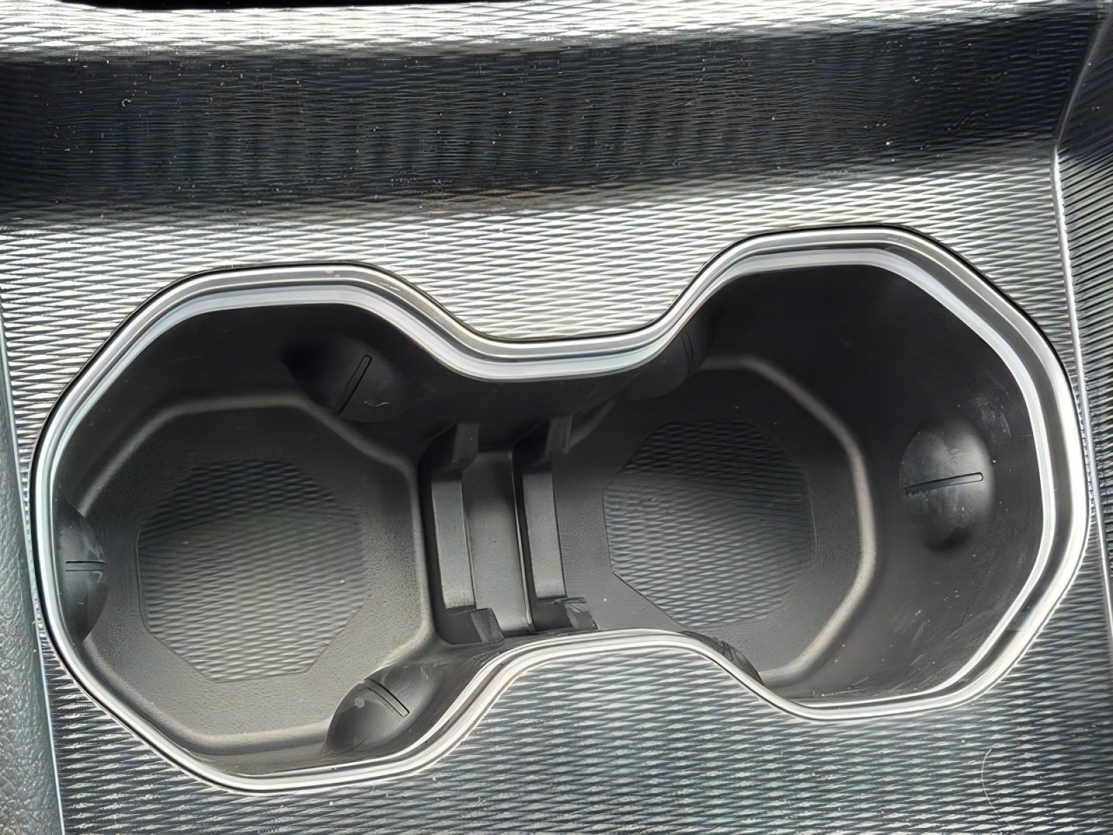 New 2026 Jeep Grand Cherokee Altitude RWD image 28