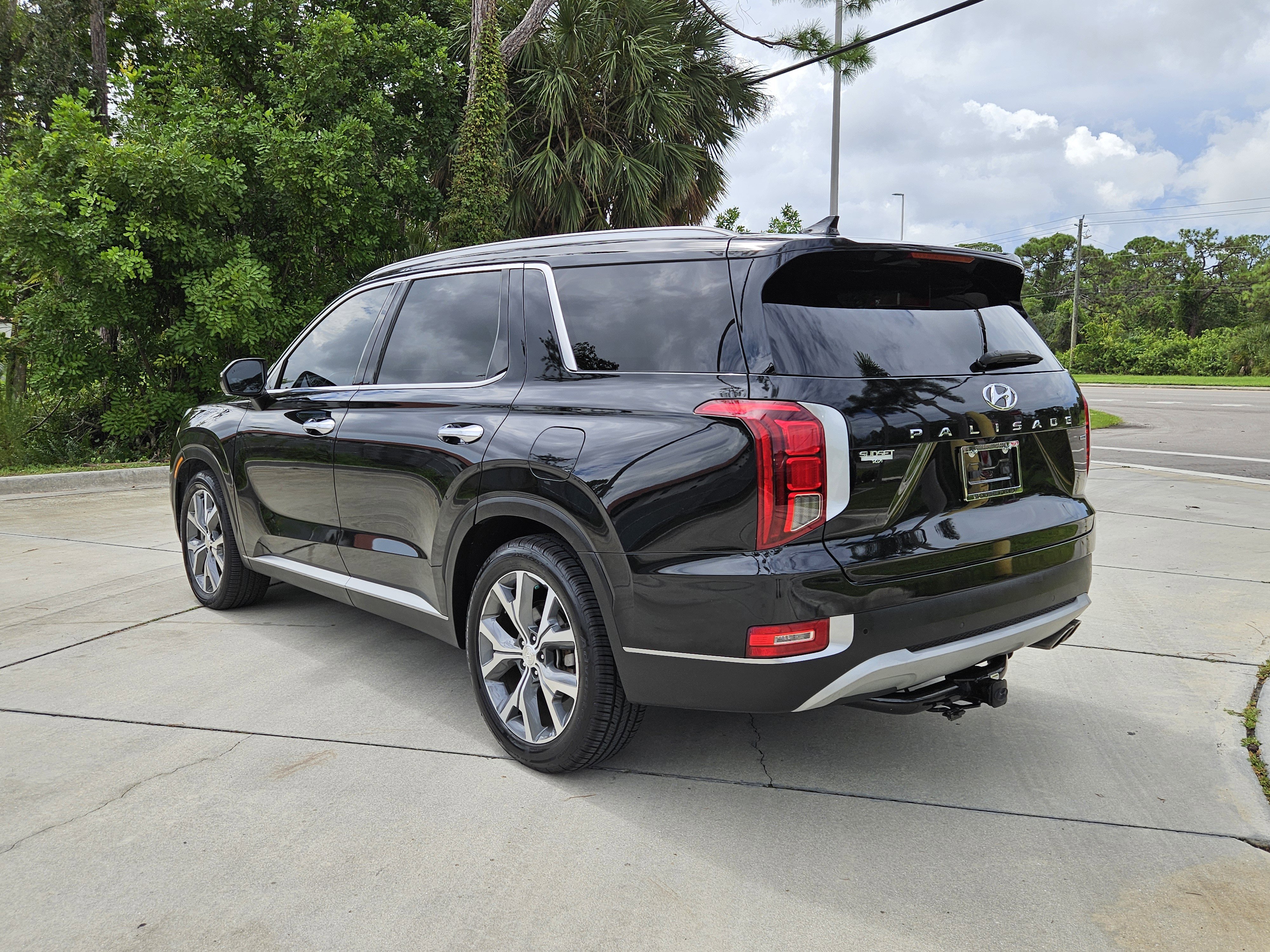 Used 2022 Hyundai Palisade SEL w/ 8P Bench Seat Package image 5