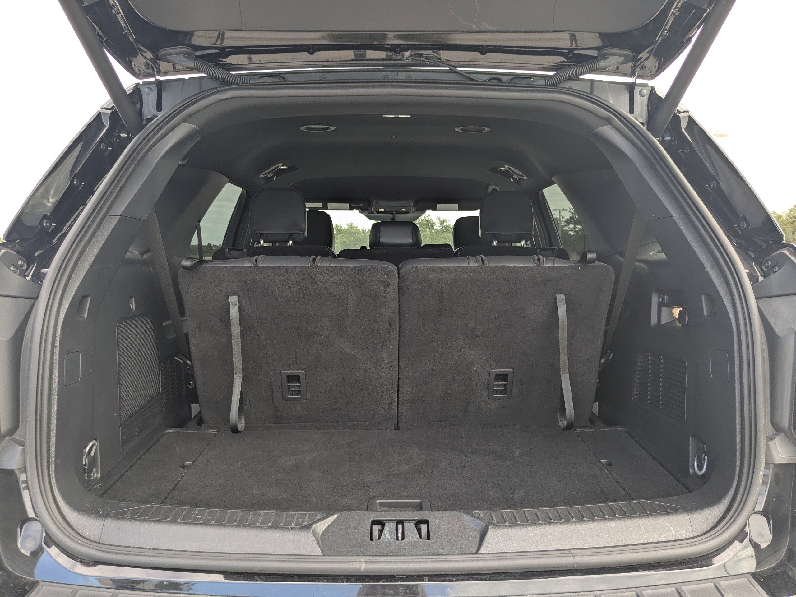 Used 2025 Ford Explorer ST-Line w/ ST-Line Street Pack image 15