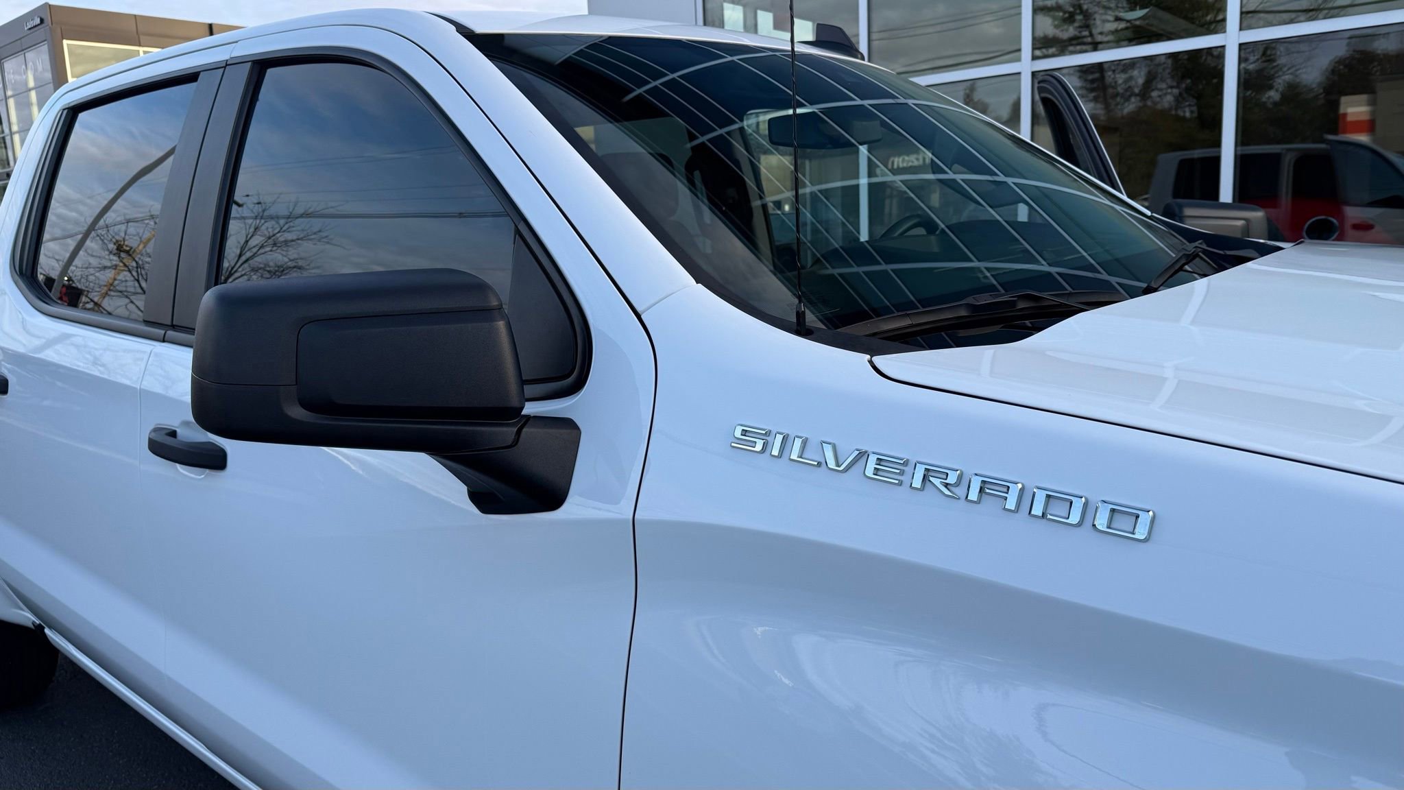 Used 2023 Chevrolet Silverado 1500 Custom image 14