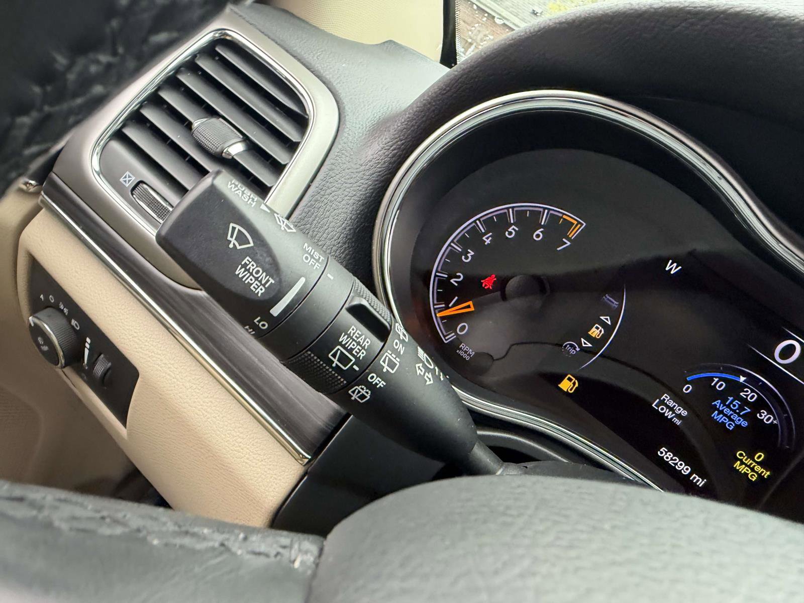 Used 2021 Jeep Grand Cherokee Limited AWD/4WD image 24