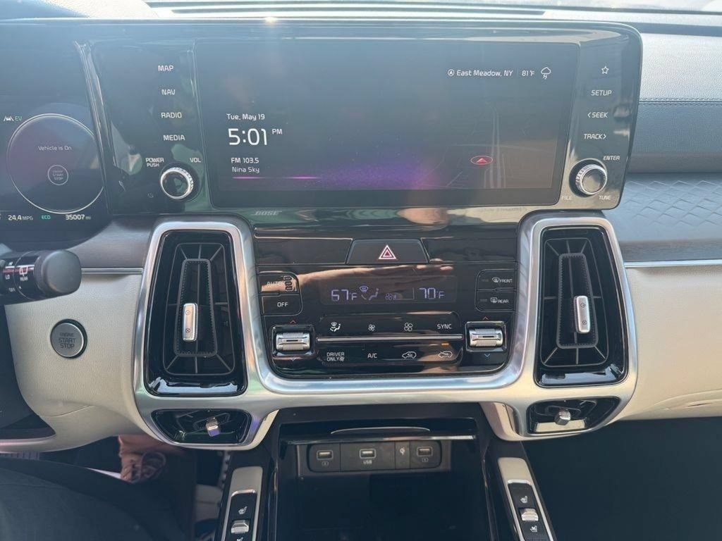 Certified 2023 Kia Sorento SX Prestige AWD/4WD image 18
