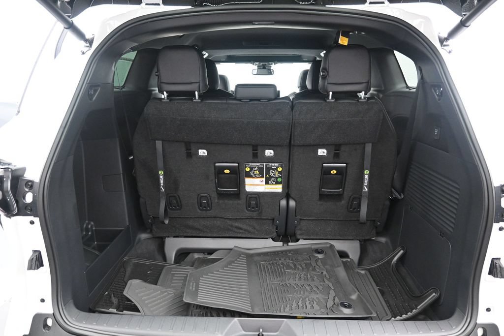 Certified 2026 Toyota Sienna XLE Woodland Edition AWD/4WD image 30
