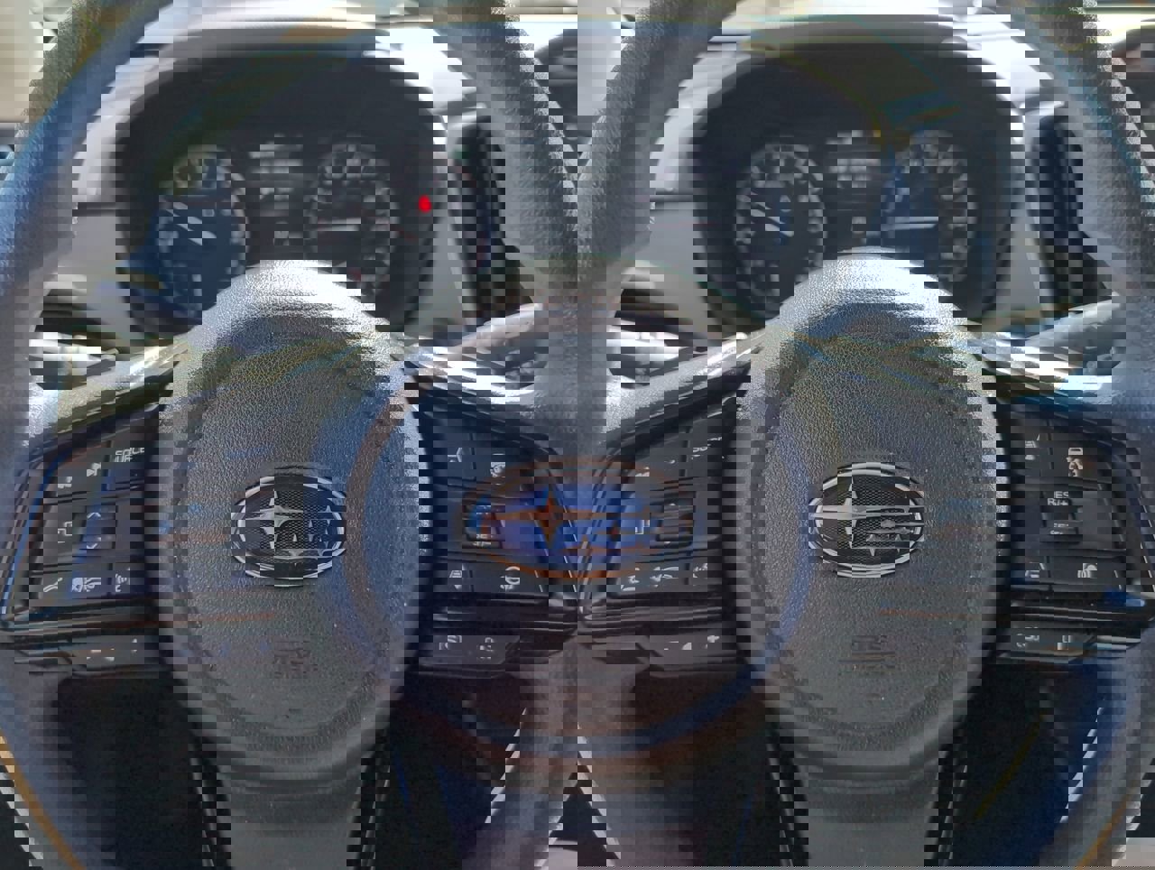 Used 2025 Subaru Crosstrek 2.0i Premium image 18