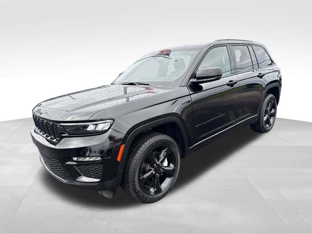 Certified 2024 Jeep Grand Cherokee Limited w/ Black Appearance Package AWD/4WD image 8
