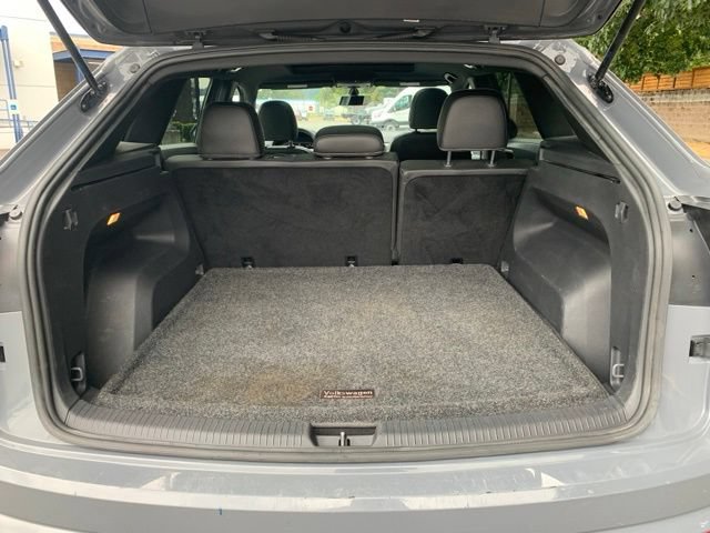 Used 2022 Volkswagen Atlas Cross Sport SE w/ Panoramic Sunroof Package AWD/4WD image 9
