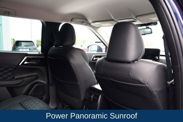 Used 2022 Mitsubishi Outlander SEL image 17