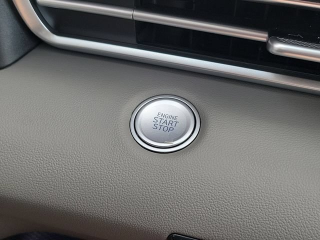 New 2026 Hyundai Elantra Sport FWD image 10