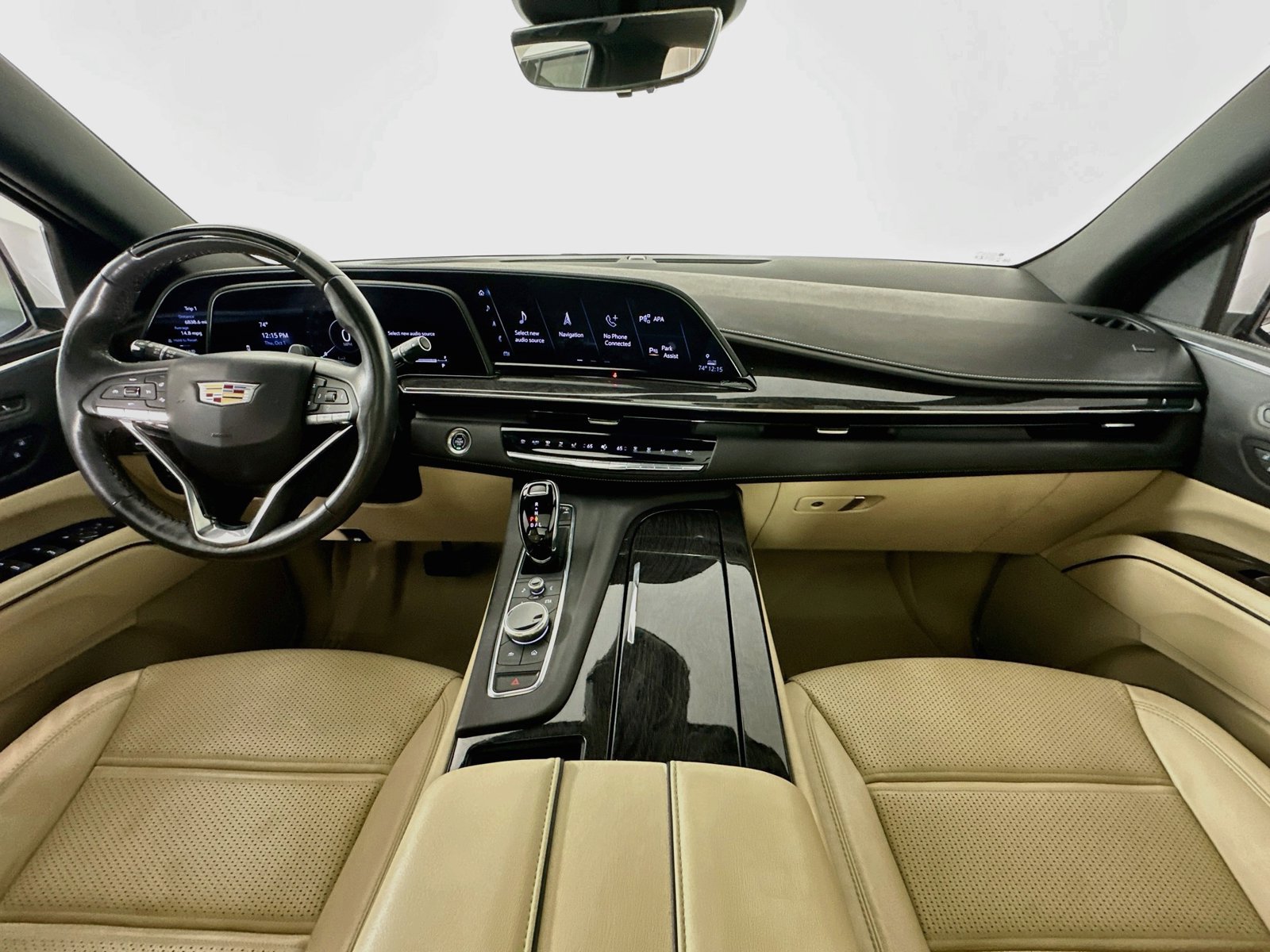 Used 2023 Cadillac Escalade Premium Luxury RWD image 14