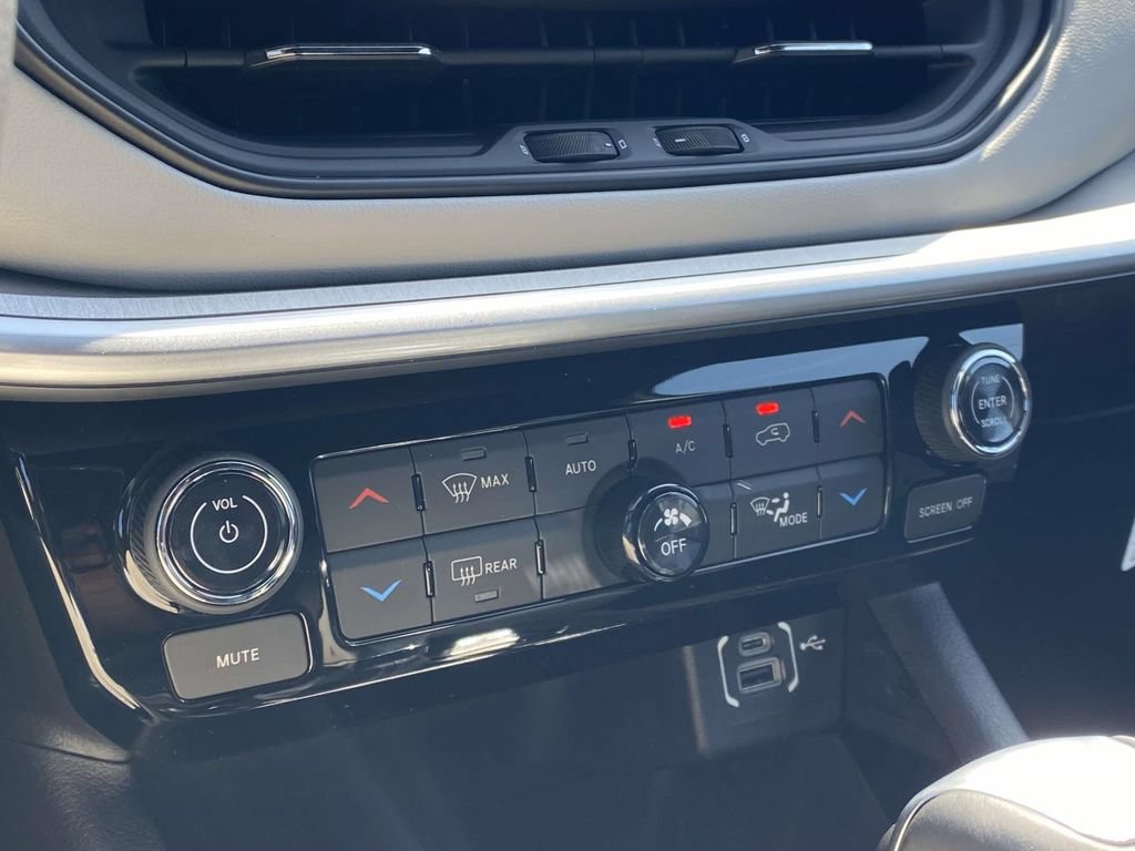 New 2026 Jeep Compass Limited AWD/4WD image 27