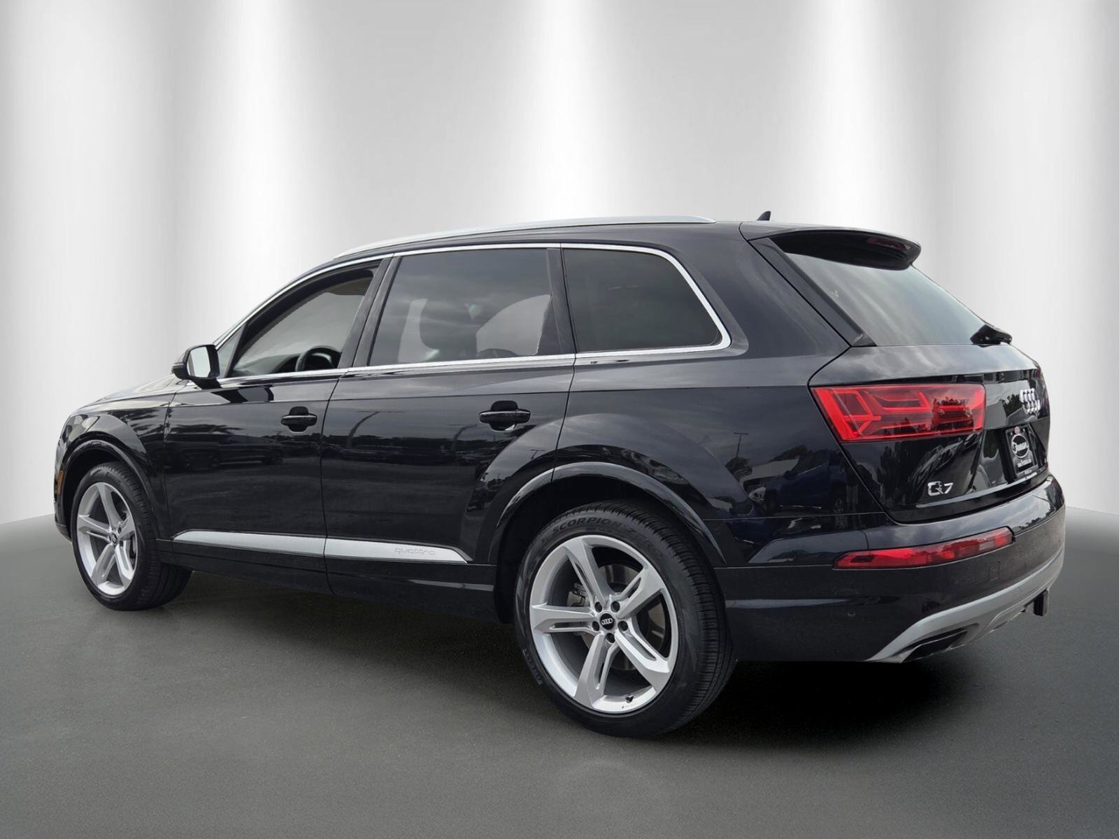 Used 2019 Audi Q7 3.0T Prestige AWD/4WD image 5