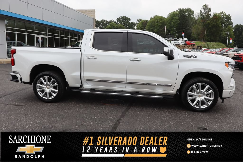 Used 2023 Chevrolet Silverado 1500 High Country w/ High Country Premium Package AWD/4WD image 1