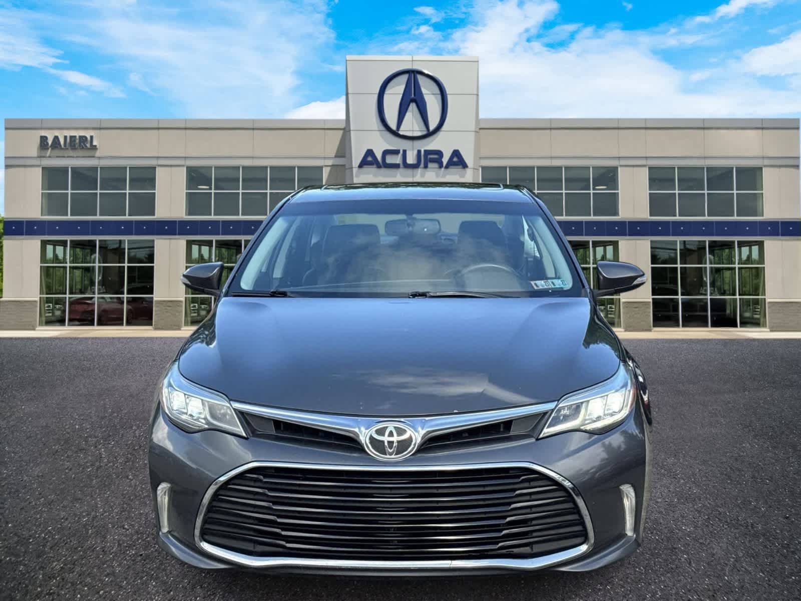 Used 2016 Toyota Avalon Touring FWD image 8